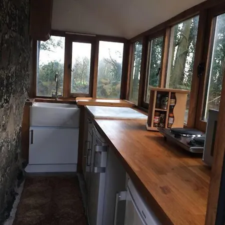 The Studio, Trelugga *